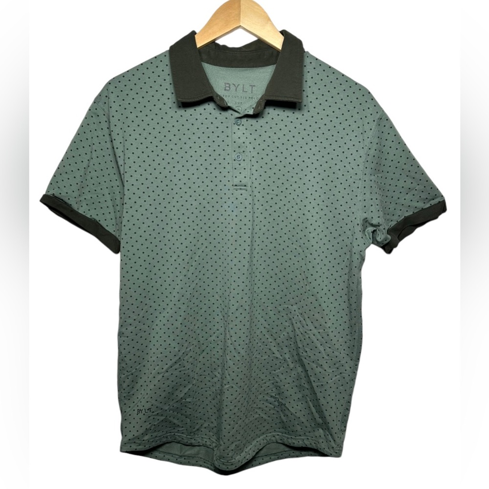 BYLT Drop Cut Lux Polo Performance Stretch Shirt Men’s Medium Green Polka Dot